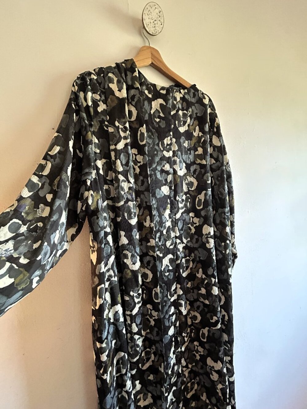 NWT Couchel Moda Midi Scarf Neck Dress - Gray Animal Print - 3X